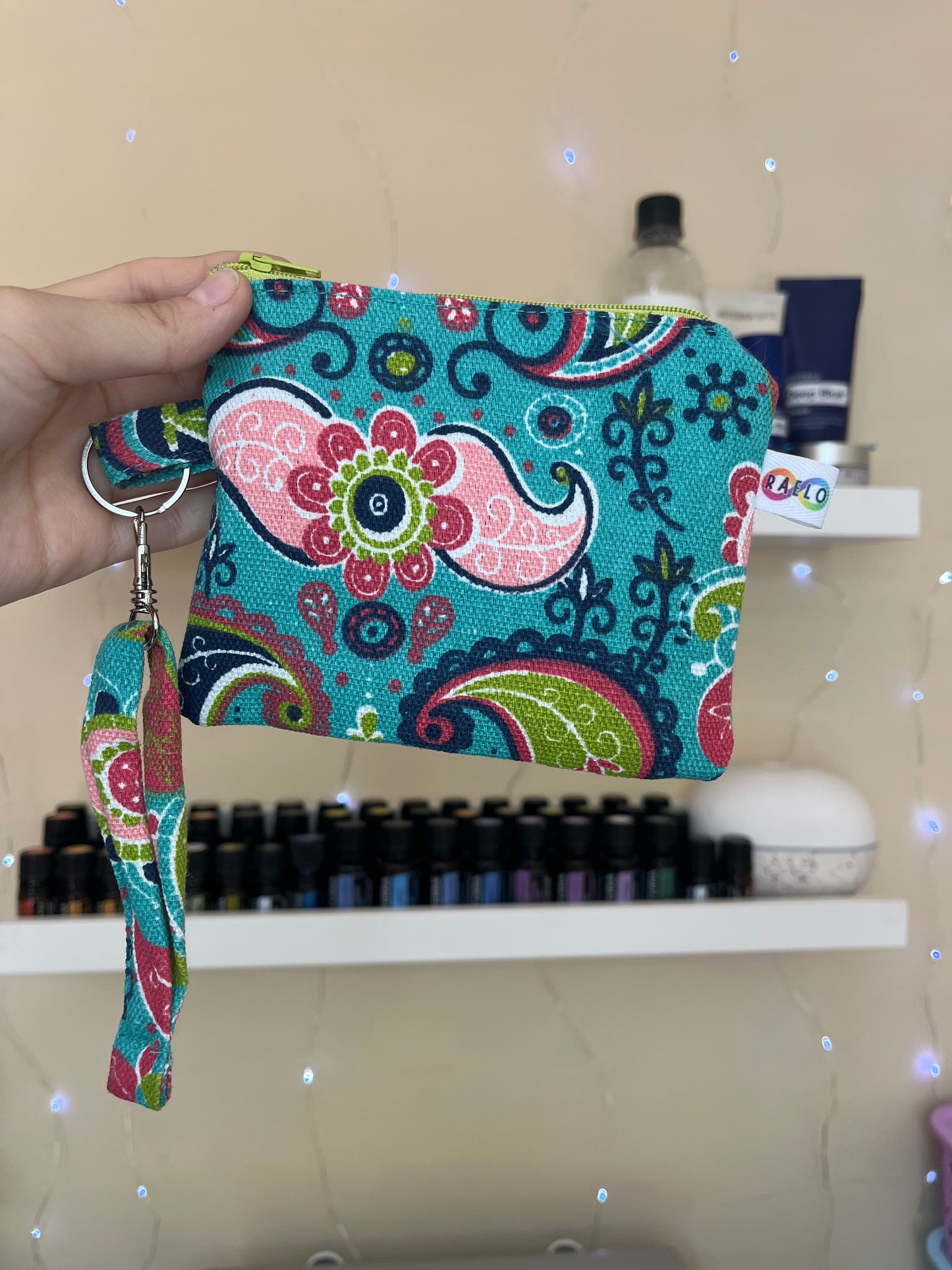 Estuche porta roll on quíntuple para proteger y transportar 5 roll ones de 10 ml. Producto Raelo.